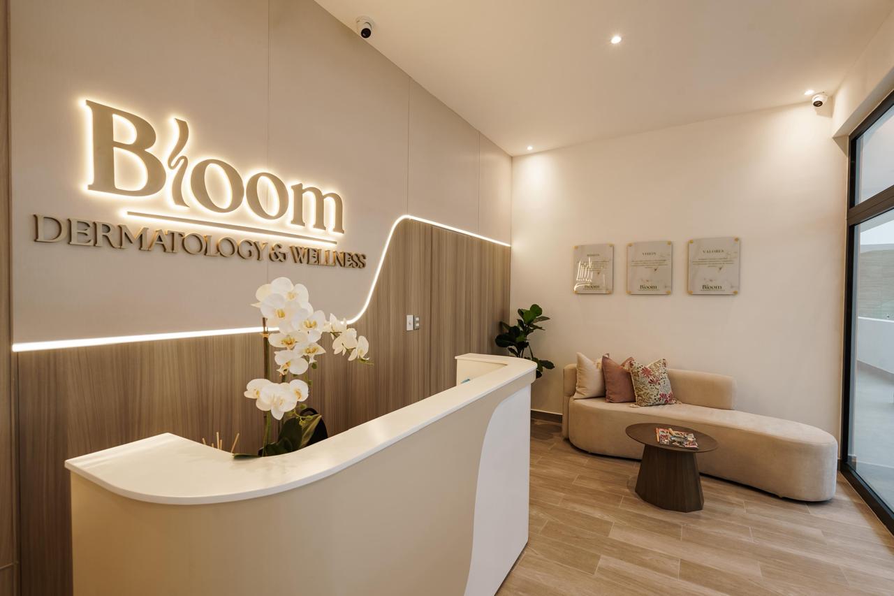 Recepción de Bloom Dermatology & Wellness en Punta Cana Village